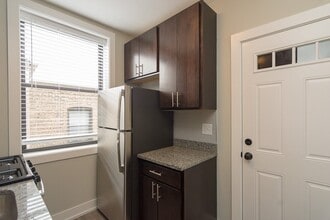 711 W Brompton Ave, Unit A03C in Chicago, IL - Building Photo - Building Photo
