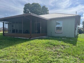 499 Alesio Ave SE in Palm Bay, FL - Building Photo - Building Photo