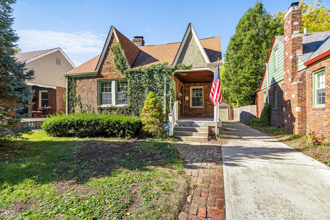 850 N Butler Ave in Indianapolis, IN - Building Photo