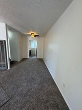 212 D St in Roseville, CA - Building Photo - Building Photo