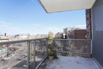 19 Winchester St, Unit 512 in Brookline, MA - Foto de edificio - Building Photo