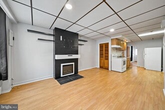 1304 Jackson St in Philadelphia, PA - Building Photo - Building Photo