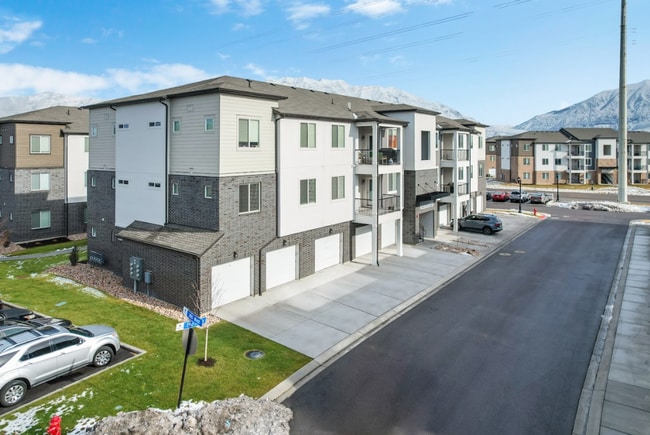 property at 676 N 380 W