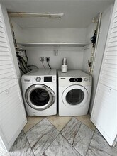 4050 NW 135th St in Opa Locka, FL - Building Photo - Building Photo