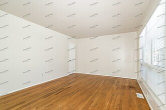 760 Sherwood Dr in Florissant, MO - Building Photo - Building Photo