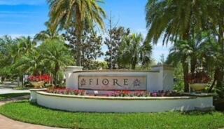 2203 Myrtlewood Cir E in Palm Beach Gardens, FL - Building Photo