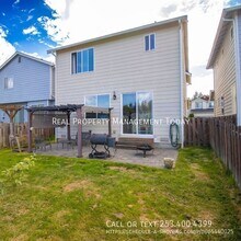 19027 97th Ave Ct E in Puyallup, WA - Building Photo - Building Photo