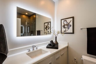 668 N El Camino Real in San Mateo, CA - Building Photo - Building Photo