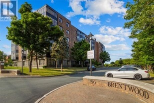 156 Portugal Cove Rd in St John's, NL - Building Photo