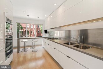 3927 Georgetown Ct NW in Washington, DC - Building Photo - Building Photo