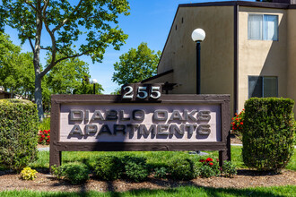 Diablo Oaks Apartments in Pleasant Hill, CA - Building Photo - Other