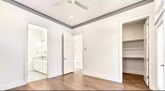 1622 E Mission Blvd in Fayetteville, AR - Building Photo