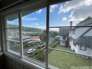 3246 Huelani Dr in Honolulu, HI - Building Photo - Building Photo