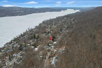 58 Deer Trail N in Greenwood Lake, NY - Building Photo - Building Photo