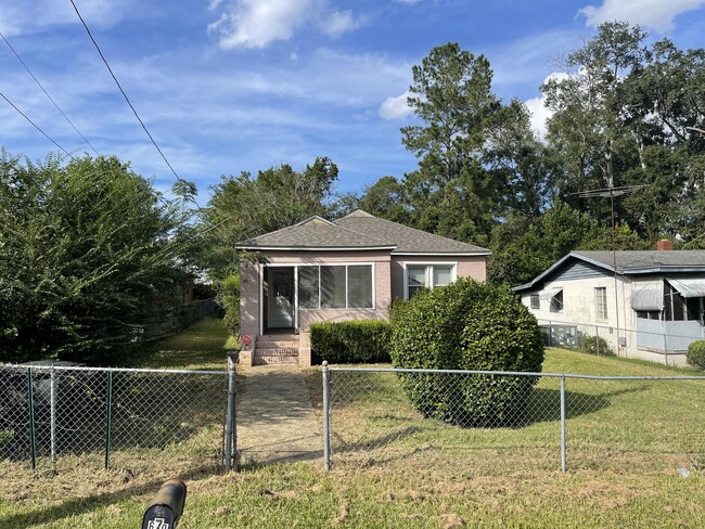 property at 670 Preston St