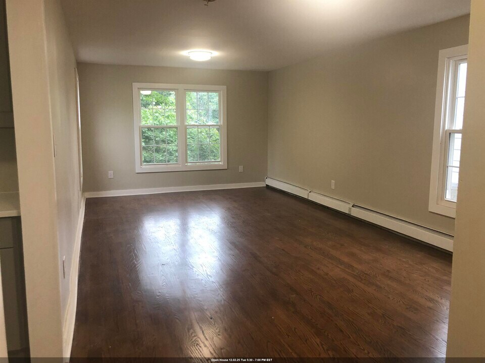 18 Britton St in Jersey City, NJ - Building Photo