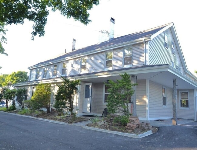 property at 639 Lincoln St