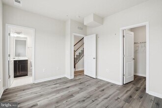 14325 Potomac Heights Ln in Rockville, MD - Building Photo - Building Photo