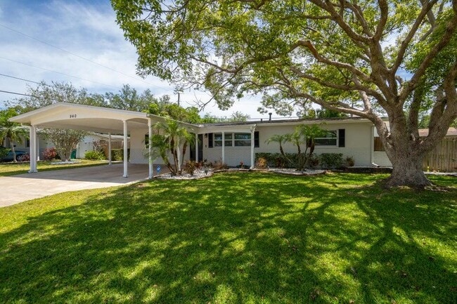 property at 940 Butia St