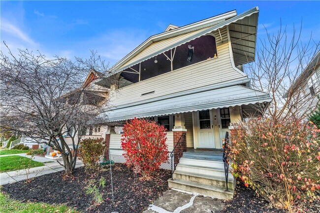 2101 Elbur Ave in Lakewood, OH - Building Photo - Building Photo