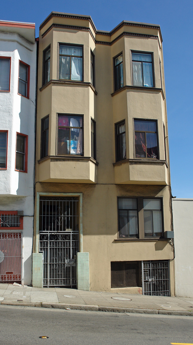 1034-1038 Pacific Ave in San Francisco, CA - Building Photo - Building Photo