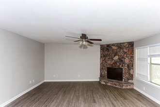 3407 Spring Meadows Dr in Arlington, TX - Building Photo - Building Photo