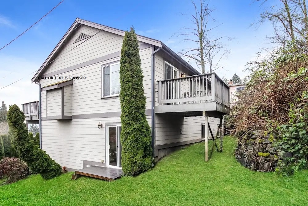 11632 24th Ave S in Seattle, WA - Building Photo