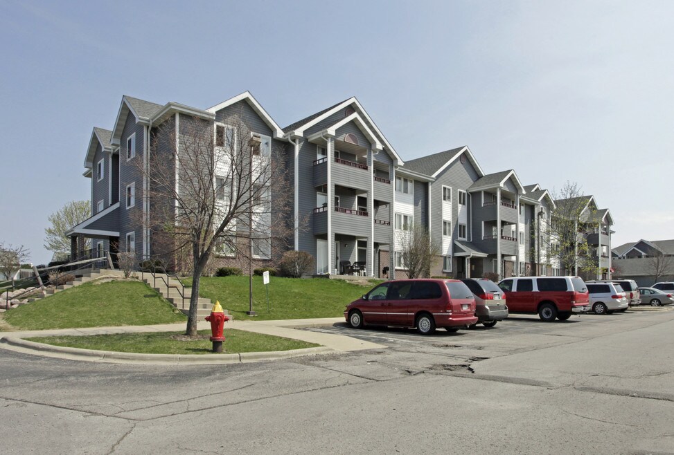 Kendal Woods Apartments Oak Creek, WI Apartments For Rent