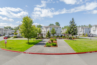 Stonebrook Townhomes in Fife, WA - Building Photo - Building Photo