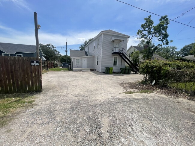 1157 Olympia Ave, Unit B in Columbia, SC - Building Photo - Building Photo