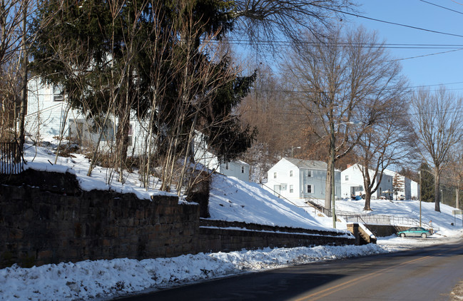 Stadium Apartments in Mt Hope, WV - Building Photo - Building Photo