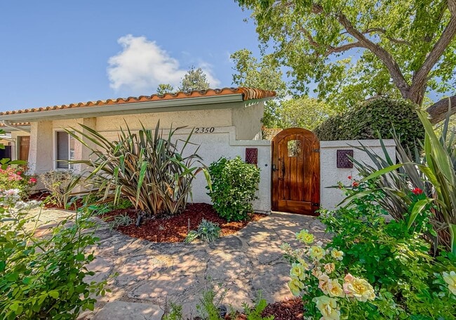 property at 2350 Leeward Cir