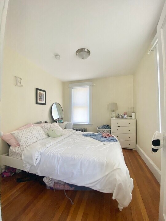 112 Allston St, Unit F4 in Boston, MA - Foto de edificio