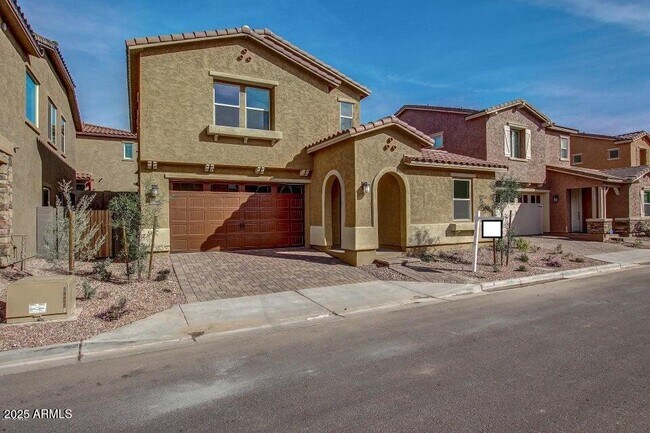 4708 E Daley Ln in Phoenix, AZ - Building Photo - Building Photo