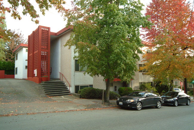 1808 E Thomas St in Seattle, WA - Foto de edificio - Building Photo