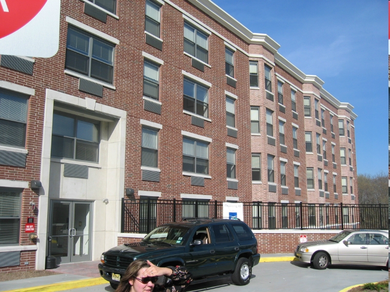 Liberty Place at Fort Lee in Fort Lee, NJ - Building Photo