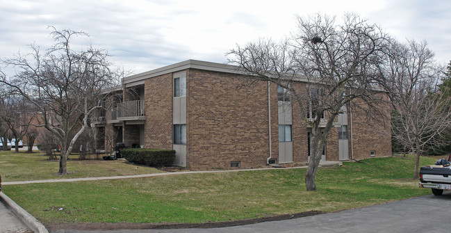 Parc Vue in New Berlin, WI - Foto de edificio - Building Photo