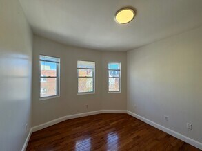 360 Somerville Ave, Unit 3 in Somerville, MA - Foto de edificio - Building Photo