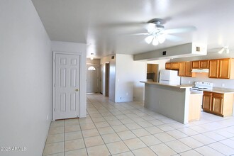 13211 S Kin Cir in Arizona City, AZ - Foto de edificio - Building Photo