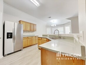 310 Masonwood Dr in Kyle, TX - Building Photo - Building Photo