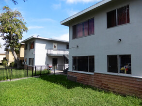 1143 S Poplar St in Santa Ana, CA - Building Photo - Primary Photo