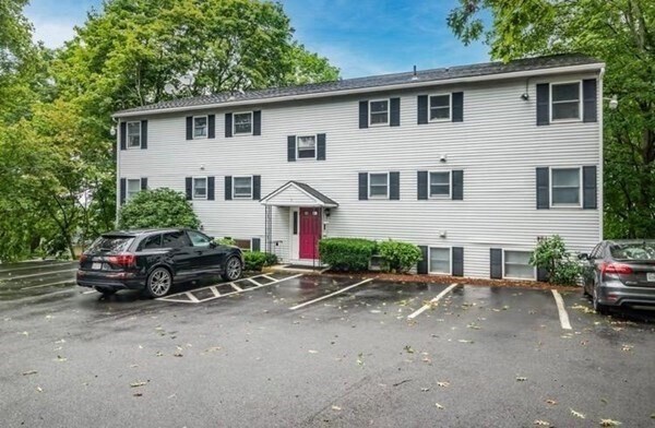3 Stockholm St in Worcester, MA - Building Photo