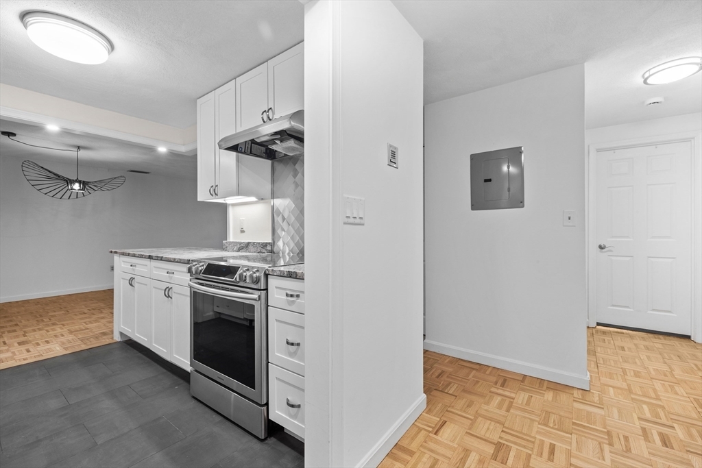 1600 Massachusetts Ave, Unit 703 in Cambridge, MA - Building Photo