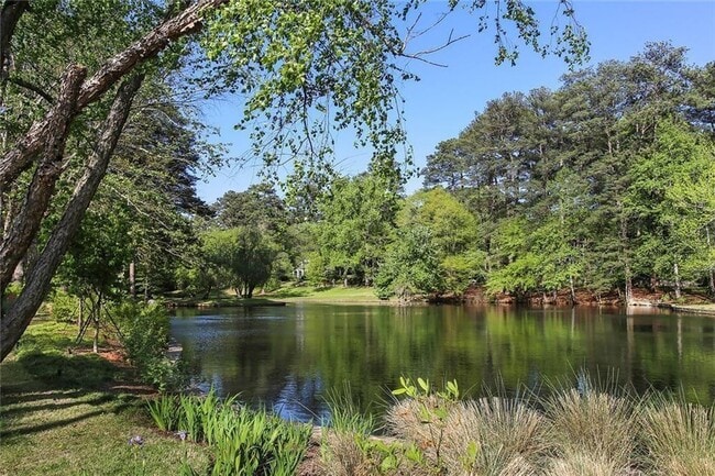 property at 2575 Peachtree Rd