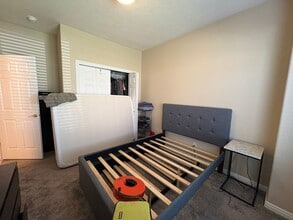 212 N 2530 W in Hurricane, UT - Building Photo - Building Photo