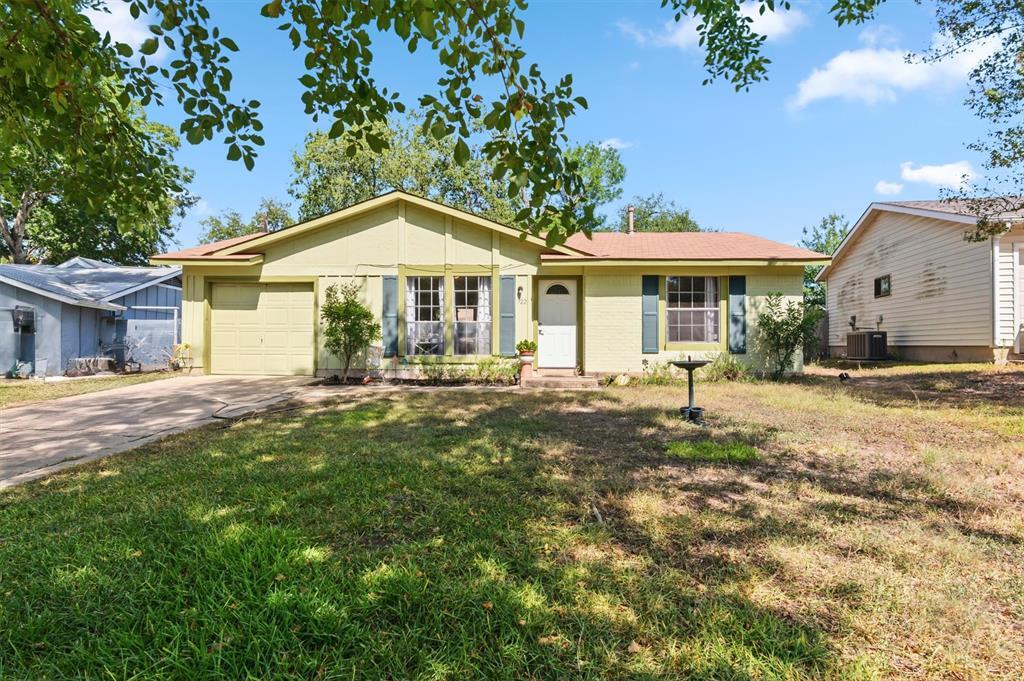 722 Wales Way in Austin, TX - Building Photo