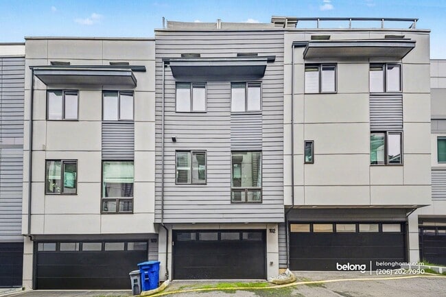 18107 65th Ave NE in Kenmore, WA - Building Photo - Building Photo