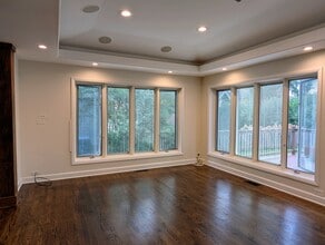380 Holly Ave in Elmhurst, IL - Building Photo - Building Photo