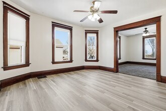 104 Jessamine Ave W, Unit 2 in St. Paul, MN - Building Photo - Building Photo