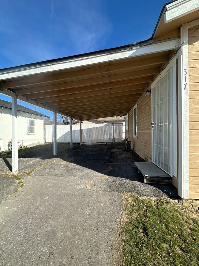 317 Martin St in Klamath Falls, OR - Building Photo - Building Photo